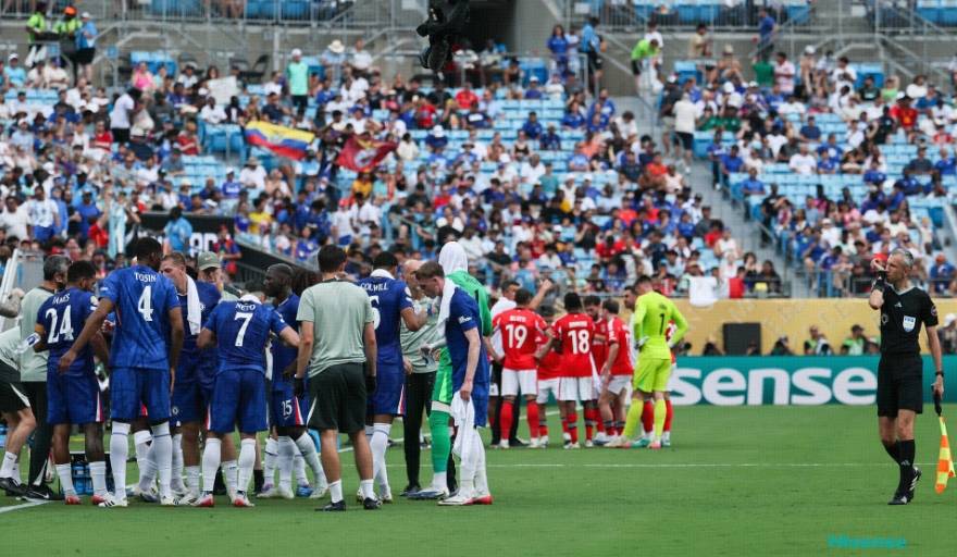 开云官网-包含败北引发热议！，莎拉波娃在切尔西比赛中出色发挥赛场气氛高涨的词条