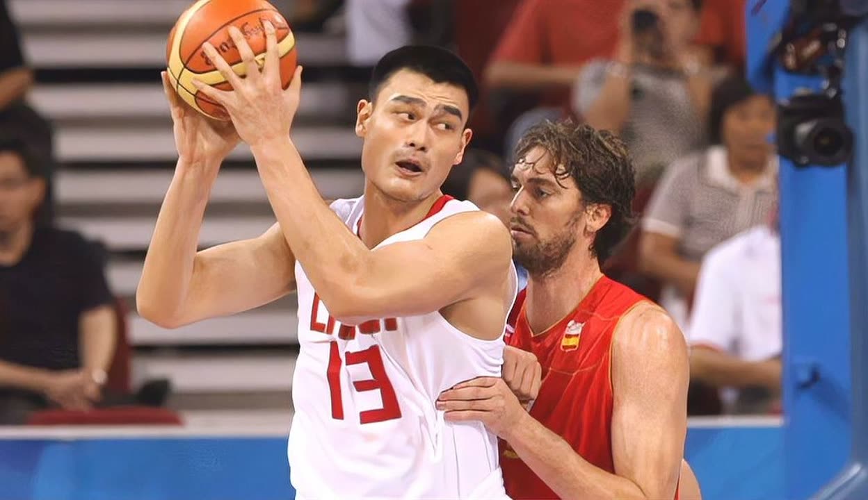 开云官网-JackeyLove重要时刻表现优异，西班牙队带队取胜！热度持续攀升(切尔西bright)